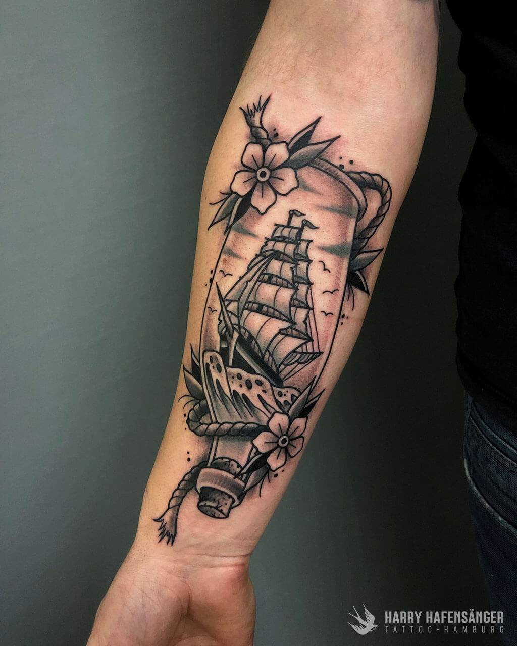 glaube liebe hoffnung tattoo schriftzüge